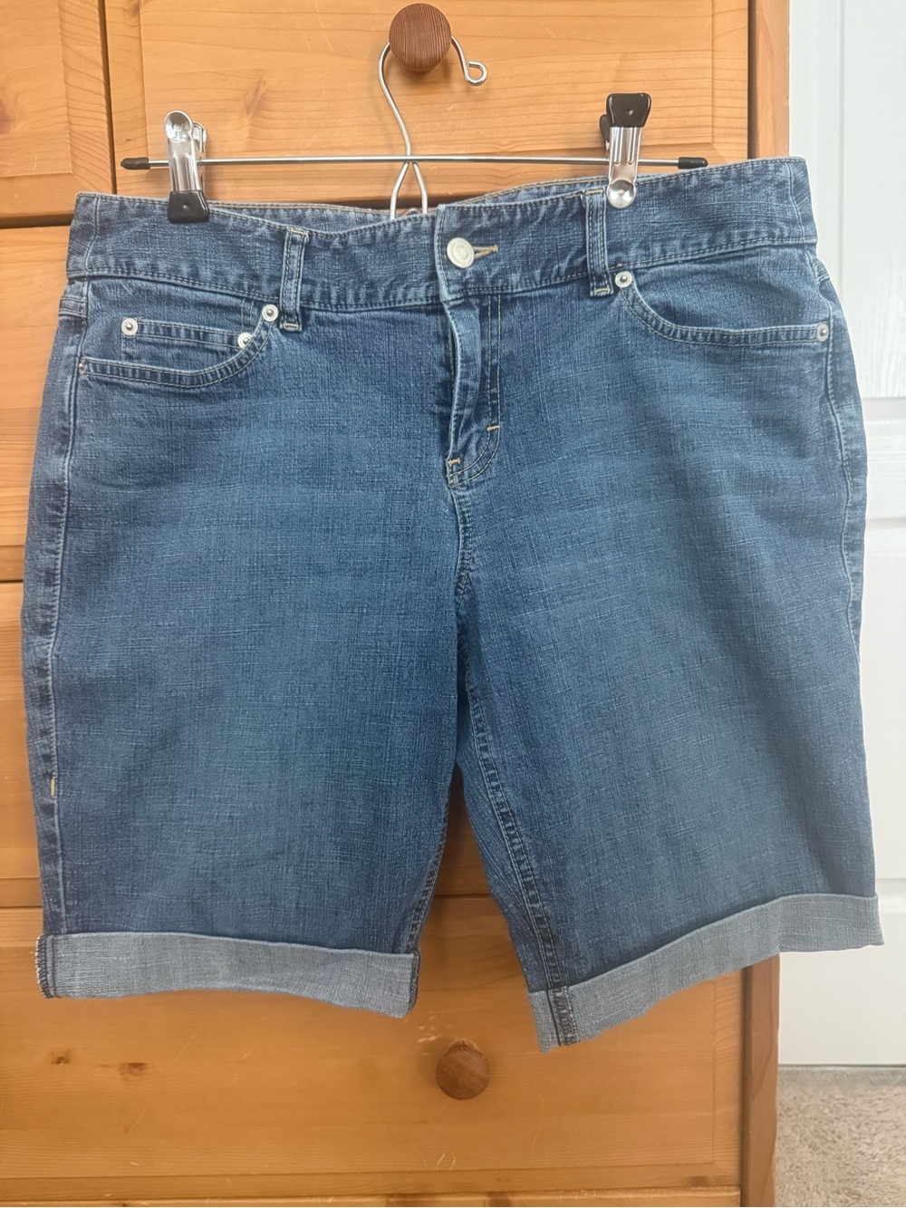 LOFT Midwash Denim Roll-Cuff Jean Shorts - Blue